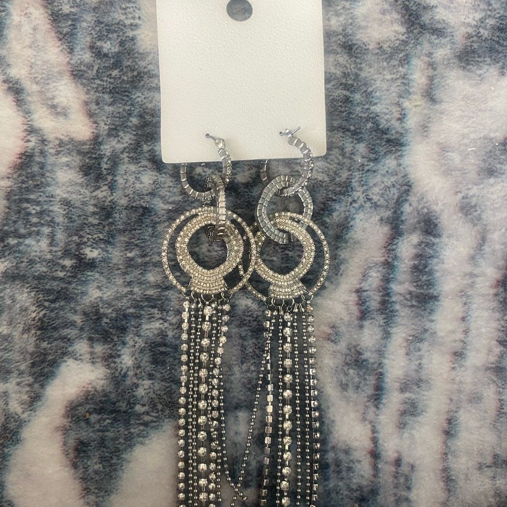 NEW!!!!! Sooo pretty! Free People Carraway Dangle Earrings! Beautiful!